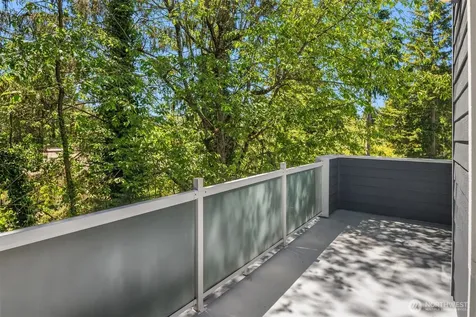 421 16th Lane Kirkland WA 98033