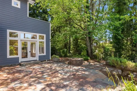 421 16th Lane Kirkland WA 98033