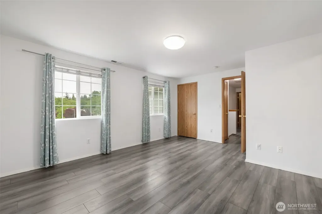 5703 Gateway Lane NE Bremerton WA 98311