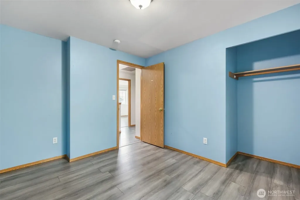 5703 Gateway Lane NE Bremerton WA 98311