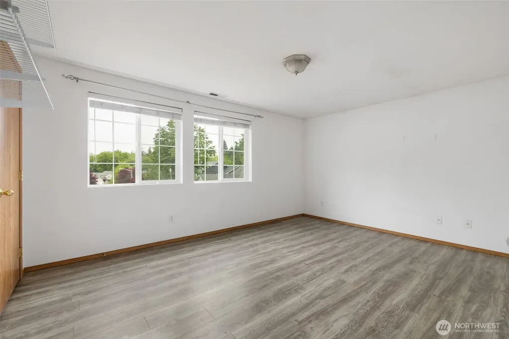5703 Gateway Lane NE Bremerton WA 98311