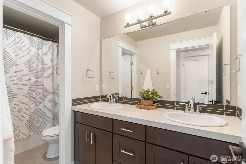 8218 37th Place NE Marysville WA 98270