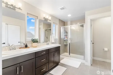 8218 37th Place NE Marysville WA 98270