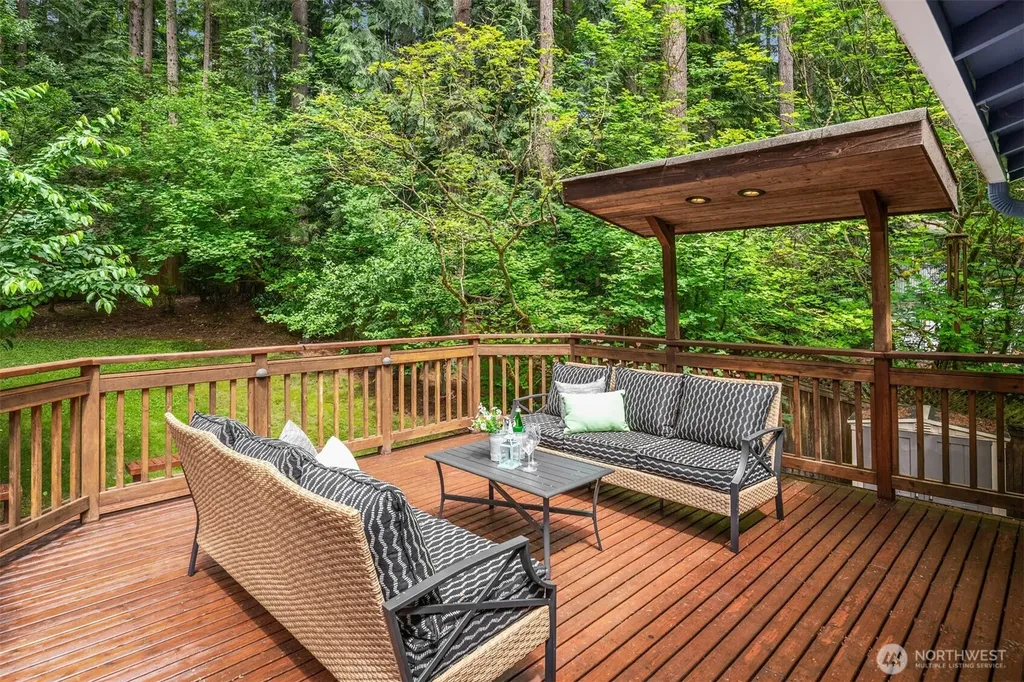 17536 NE 156th Street Woodinville WA 98072