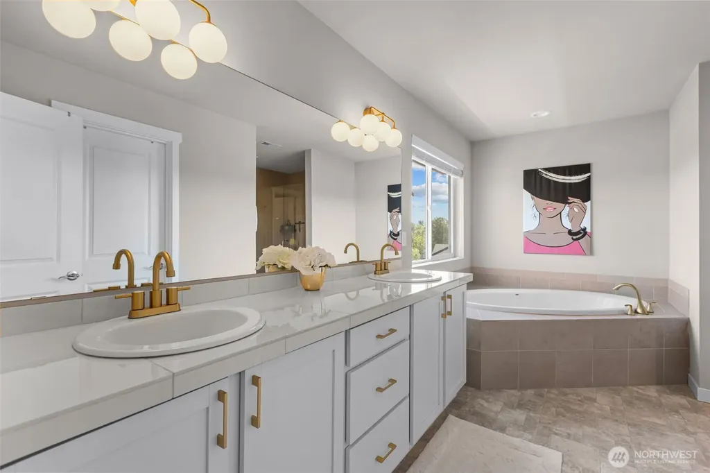 19042 123rd Avenue SE Renton WA 98058