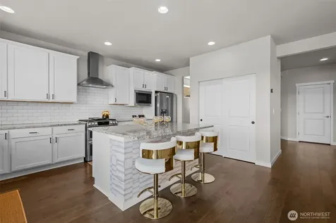 19042 123rd Avenue SE Renton WA 98058