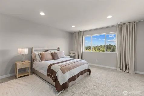 19042 123rd Avenue SE Renton WA 98058