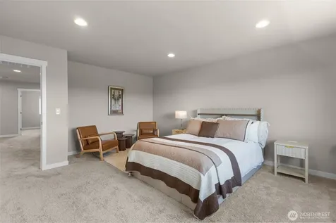 19042 123rd Avenue SE Renton WA 98058