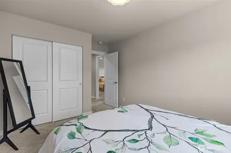 19042 123rd Avenue SE Renton WA 98058