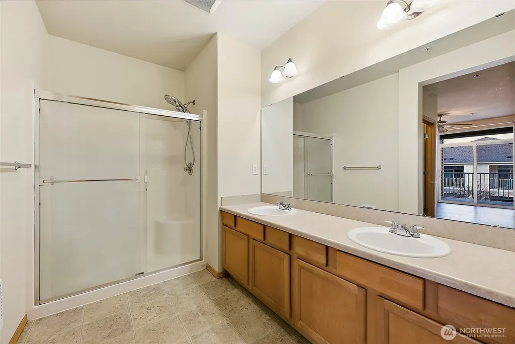 18615 101st Avenue Ct E Puyallup WA 98375