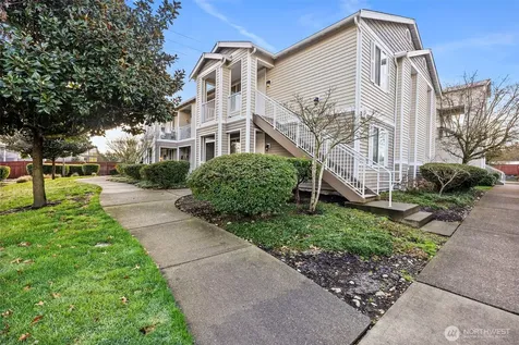18615 101st Avenue Ct E Puyallup WA 98375