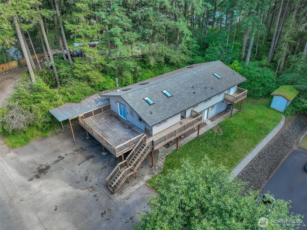871 NE Larson Boulevard Belfair WA 98528