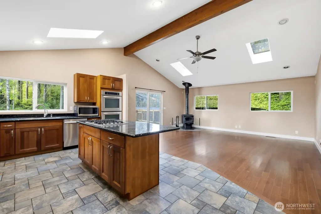 871 NE Larson Boulevard Belfair WA 98528