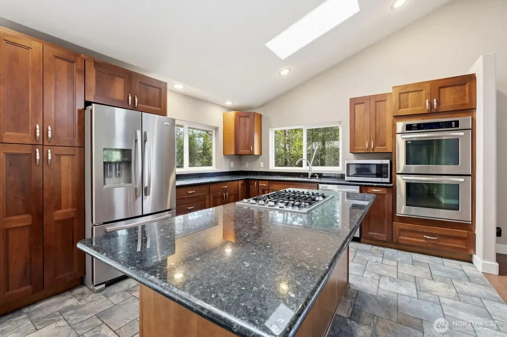 871 NE Larson Boulevard Belfair WA 98528