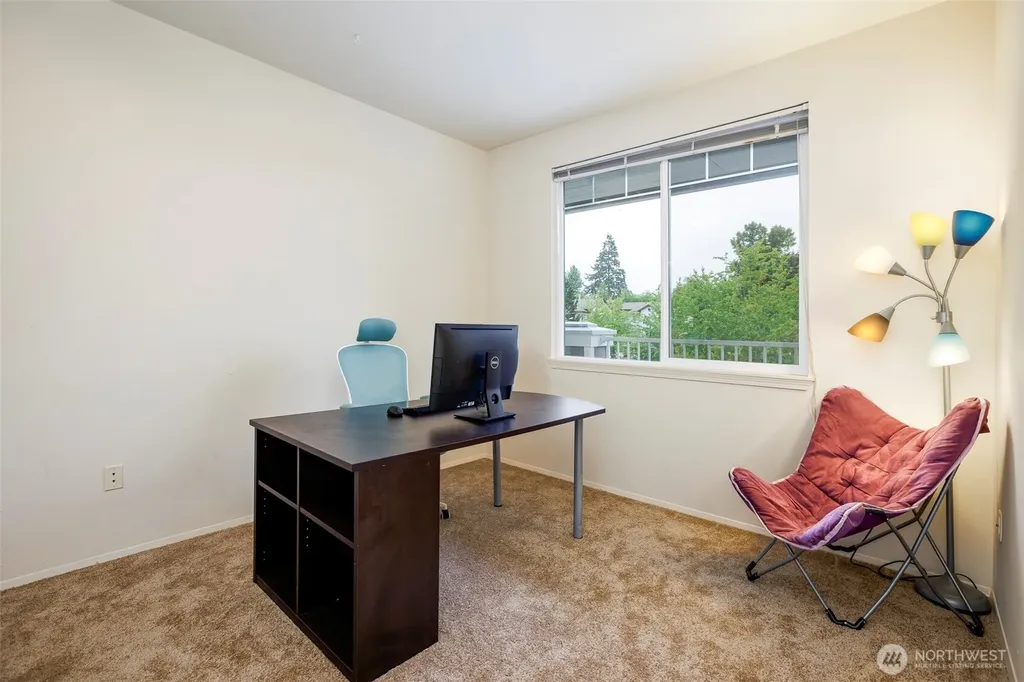 12712 Admiralty Way Everett WA 98204