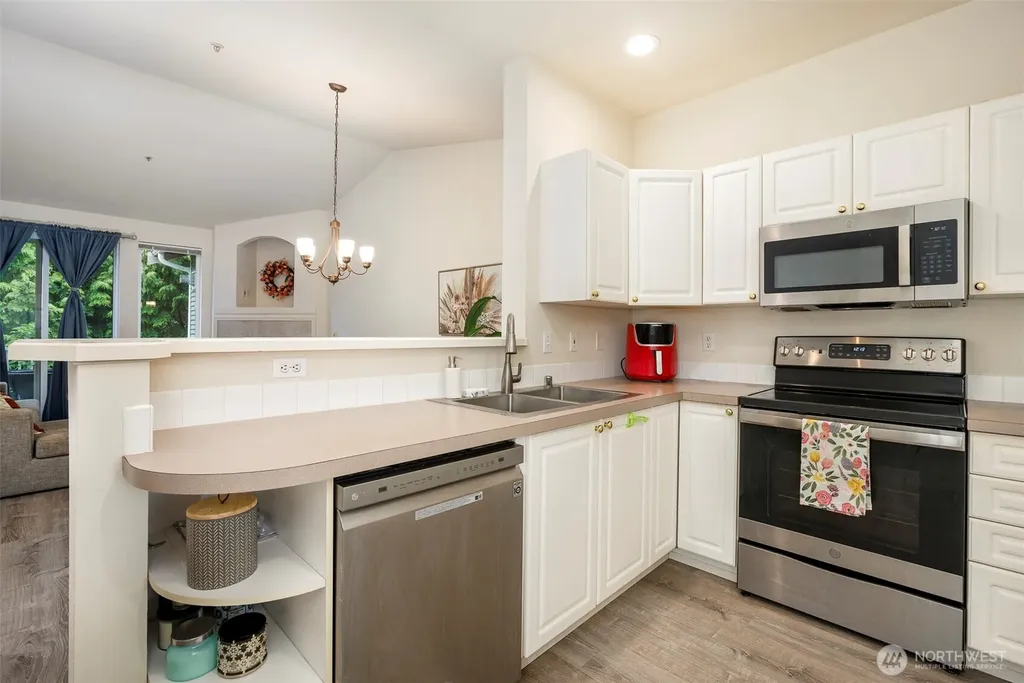 12712 Admiralty Way Everett WA 98204