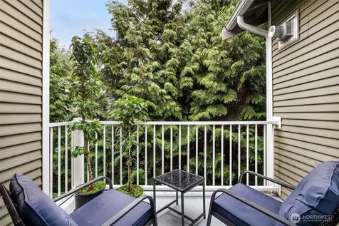 12712 Admiralty Way Everett WA 98204