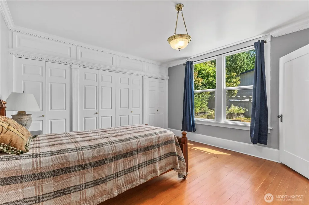 403 N Macleod Avenue Arlington WA 98223