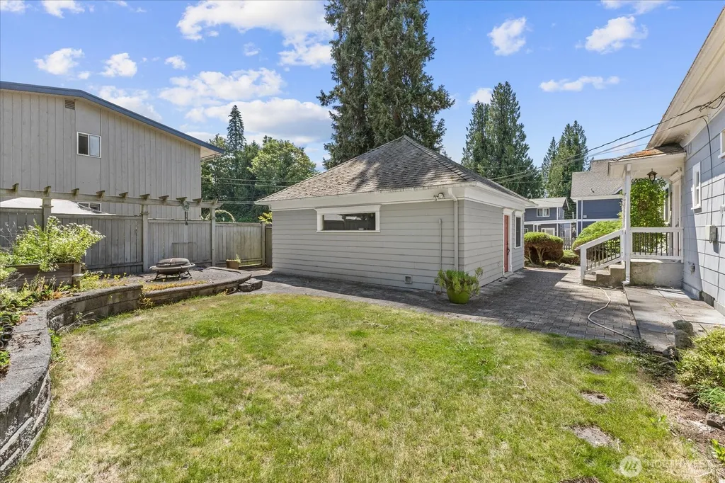403 N Macleod Avenue Arlington WA 98223