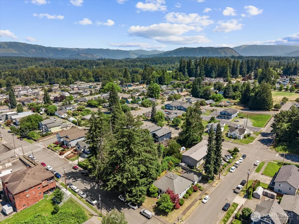 403 N Macleod Avenue Arlington WA 98223