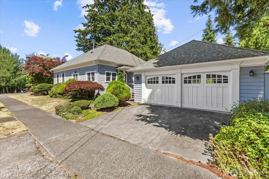 403 N Macleod Avenue Arlington WA 98223
