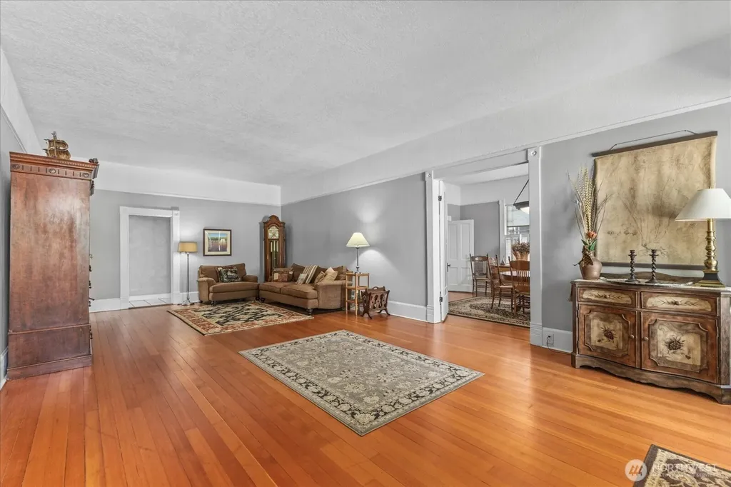 403 N Macleod Avenue Arlington WA 98223