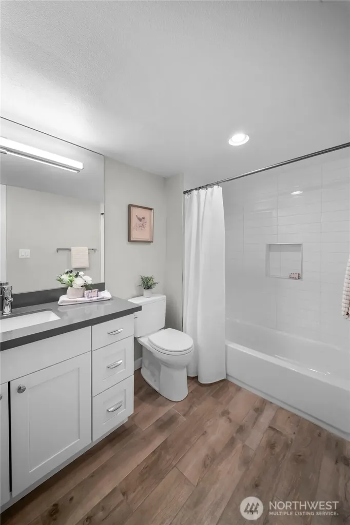 12302 SE 46th Court Bellevue WA 98006