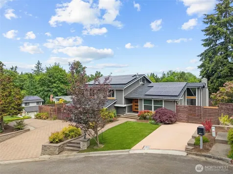 12302 SE 46th Court Bellevue WA 98006