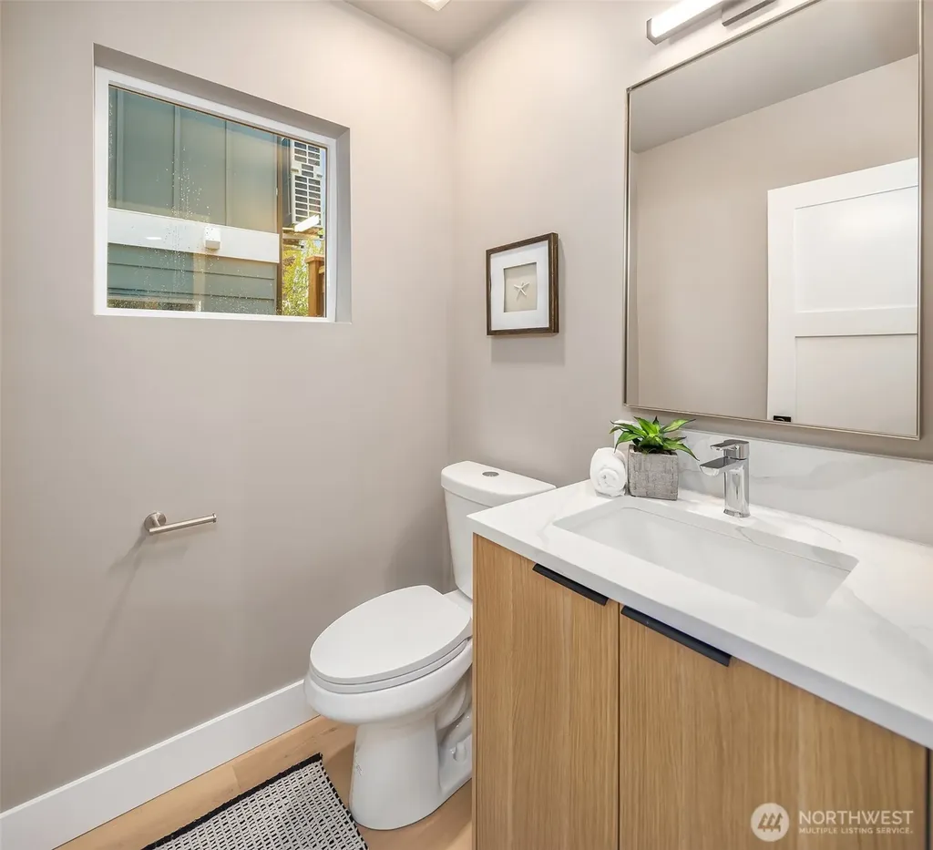 537 N 70th Street Seattle WA 98103
