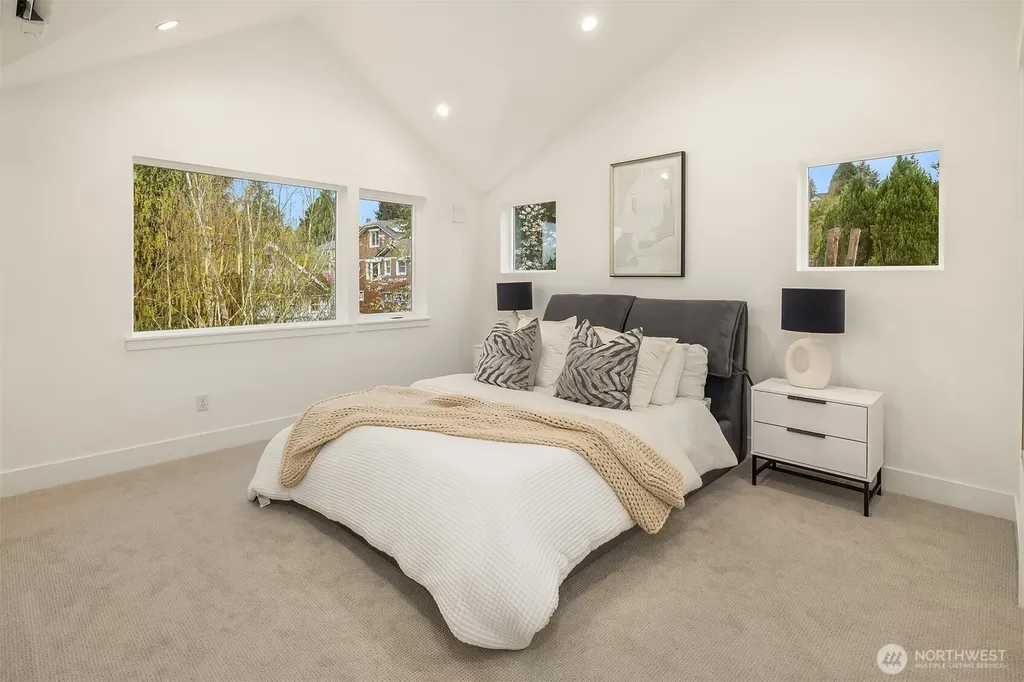 537 N 70th Street Seattle WA 98103