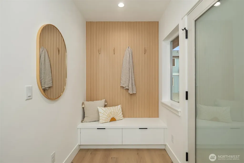 537 N 70th Street Seattle WA 98103