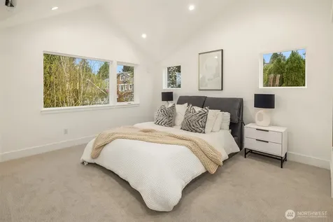 537 N 70th Street Seattle WA 98103