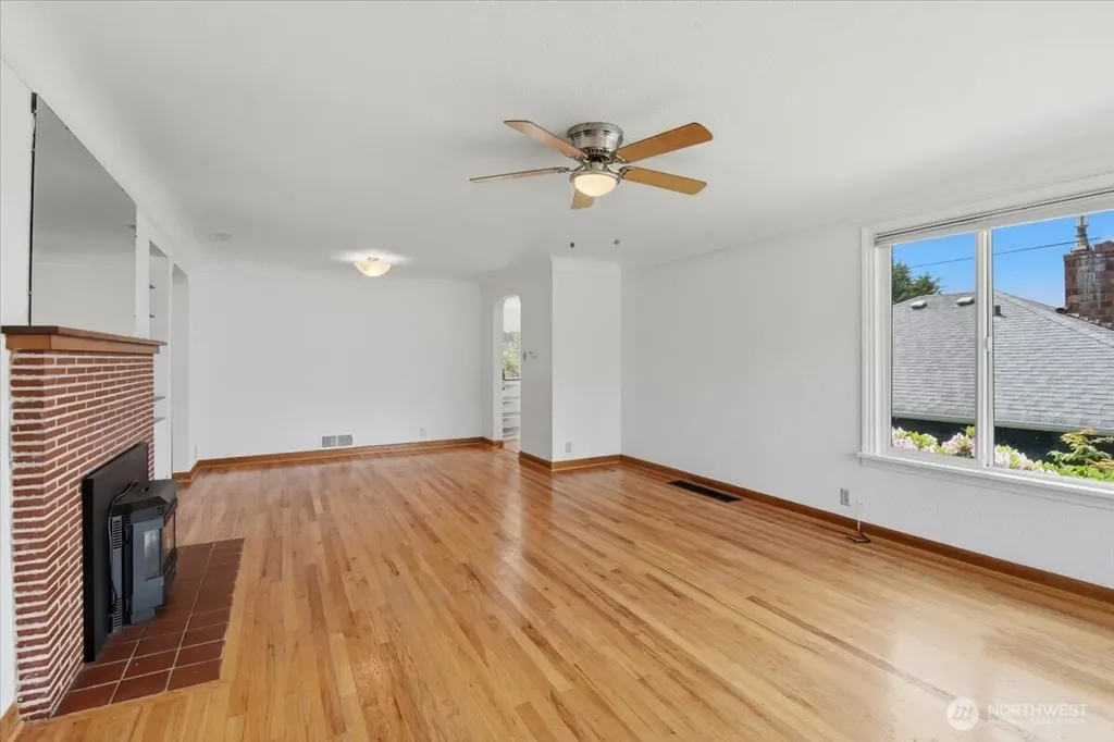 3733 SW Webster Street Seattle WA 98126