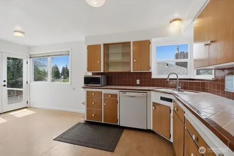 3733 SW Webster Street Seattle WA 98126