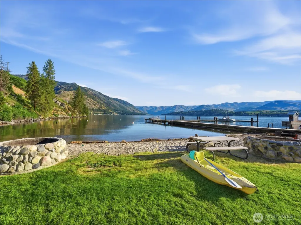 7750 S Lakeshore Road Chelan WA 98816