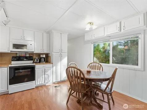 7750 S Lakeshore Road Chelan WA 98816