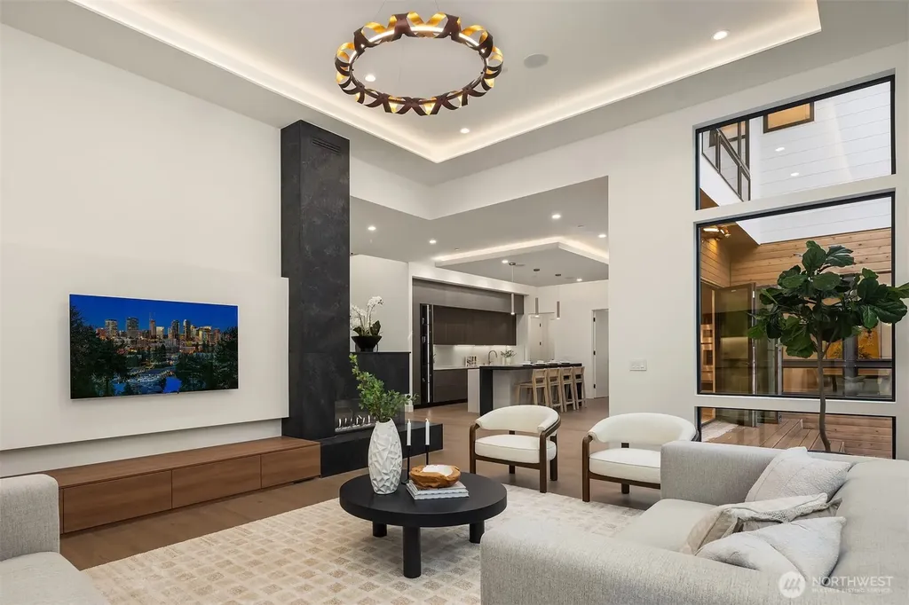 10656 Woodhaven Lane Bellevue WA 98004