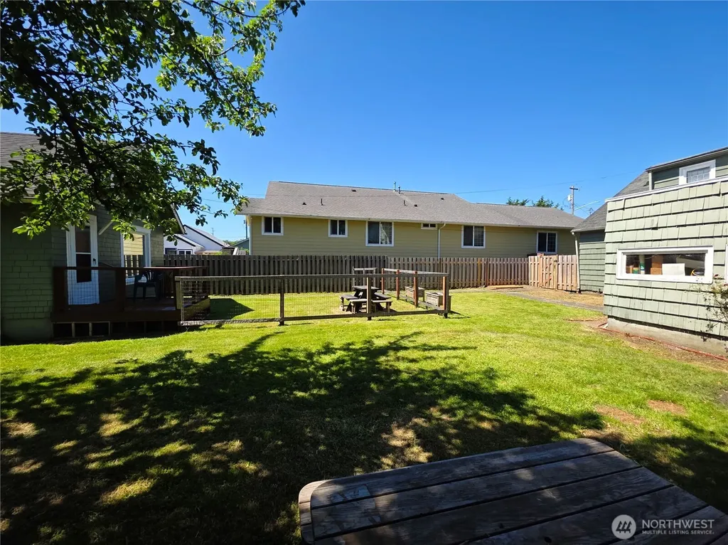 911 Alder Hoquiam WA 98550