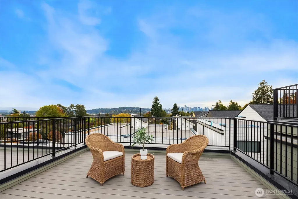 4418 1st Avenue NE Seattle WA 98105