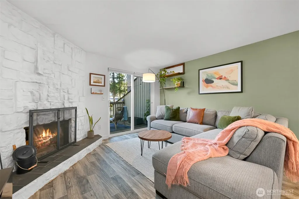 1305 W Clearbrook Drive Bellingham WA 98229