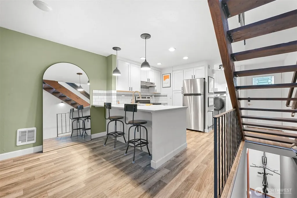 1305 W Clearbrook Drive Bellingham WA 98229