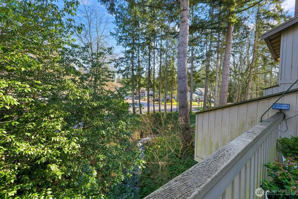 1305 W Clearbrook Drive Bellingham WA 98229