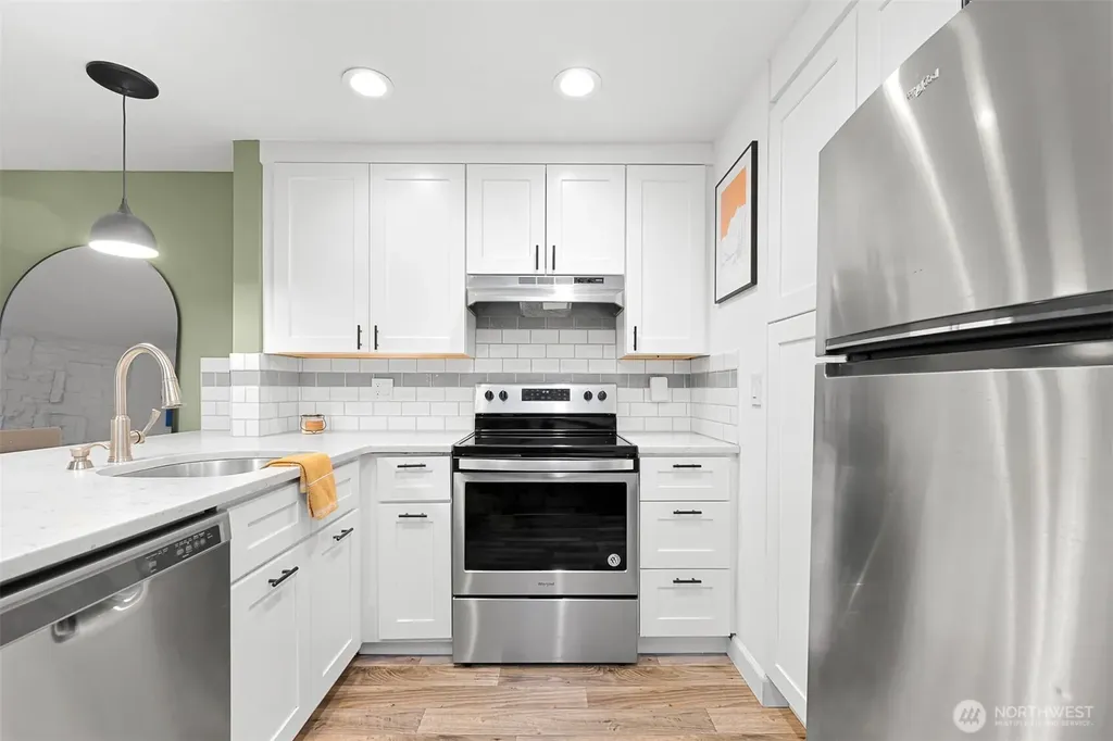 1305 W Clearbrook Drive Bellingham WA 98229