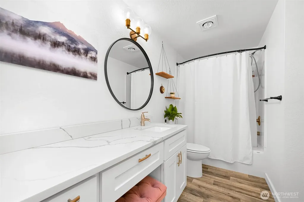 1305 W Clearbrook Drive Bellingham WA 98229