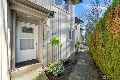 1305 W Clearbrook Drive Bellingham WA 98229