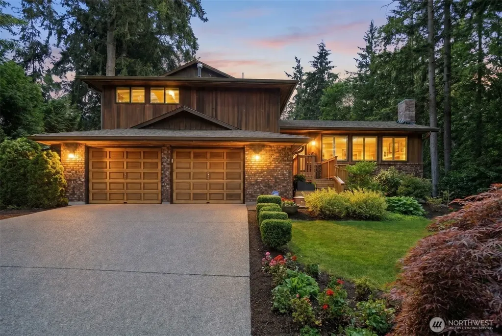 1526 S Lake Stickney Drive Lynnwood WA 98087