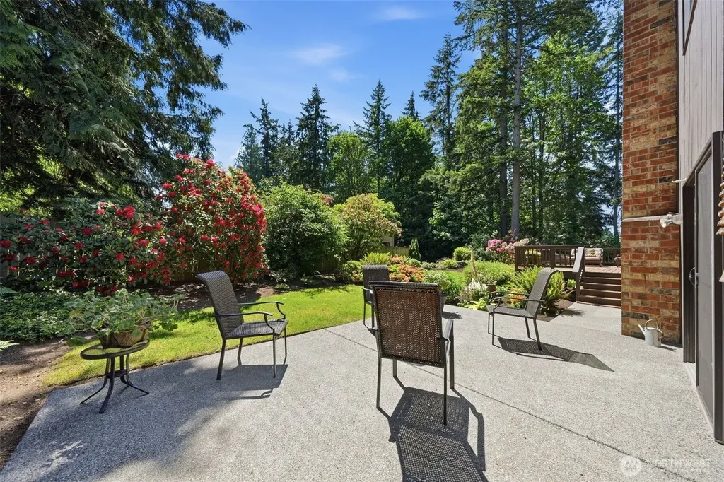 1526 S Lake Stickney Drive Lynnwood WA 98087