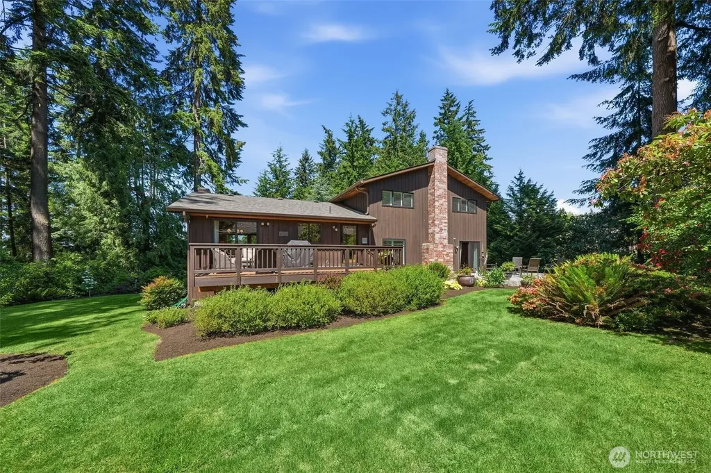 1526 S Lake Stickney Drive Lynnwood WA 98087