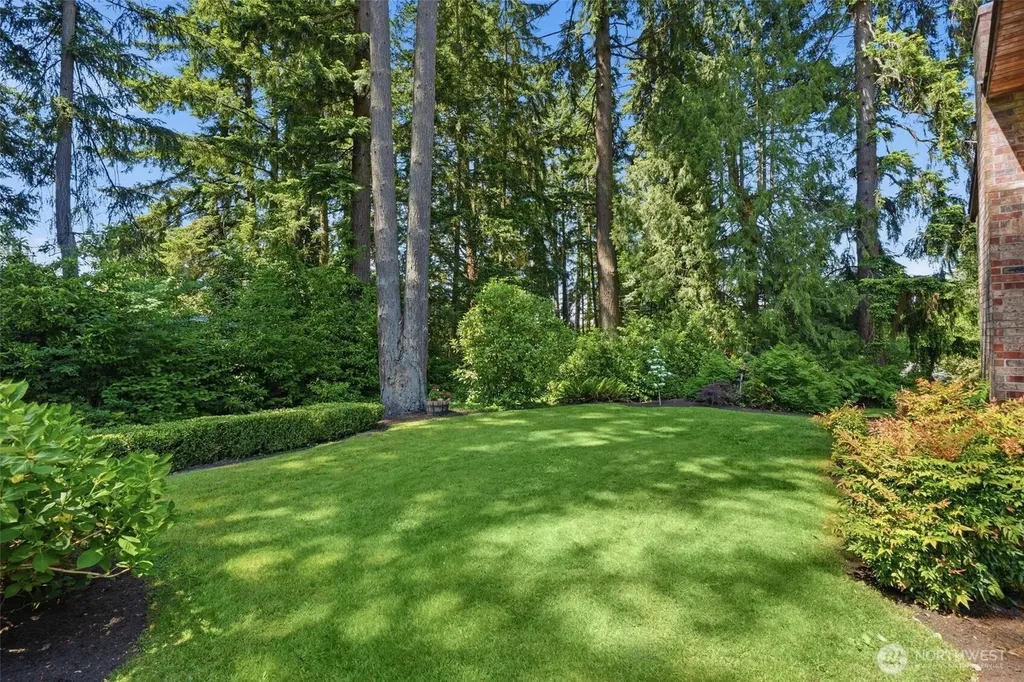 1526 S Lake Stickney Drive Lynnwood WA 98087