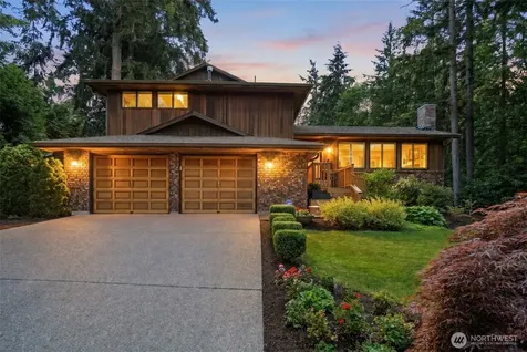 1526 S Lake Stickney Drive Lynnwood WA 98087